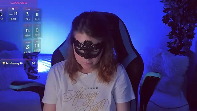 Snapshot of Sexy-Housewife chatting on 4, 10, 2025 Sexy-Housewife online show from 4, 10, 2025