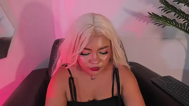 cherry chel online show from 30, 1, 2025