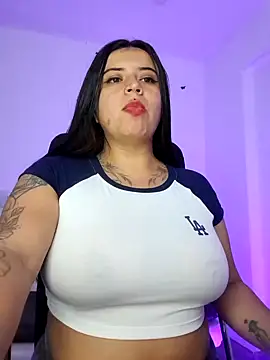 Devilsweet17 online show from 4, 1, 2025