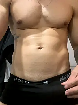 Lb20gostoso online show from 9, 10, 2025