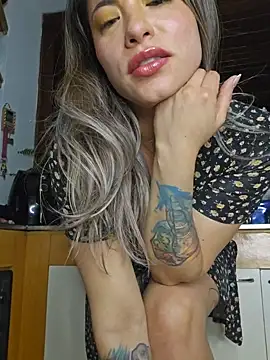 Karen San Miguel online show from 1, 3, 2025