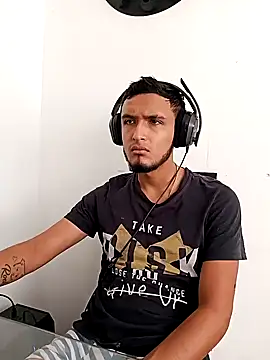 Snapshot of mosmar_20 chatting on 18, 1, 2025 mosmar 20 online show from 18, 1, 2025