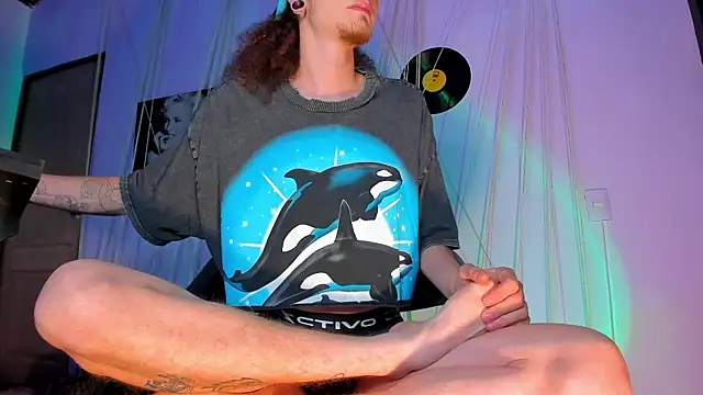 Snapshot of MrShaggy chatting on 29, 1, 2025 MrShaggy online show from 29, 1, 2025