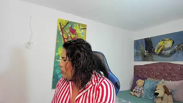 Margoth Montilla online show from 26, 11, 2025