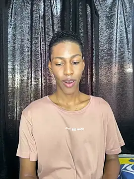 maiki18  online show from 17, 4, 2026