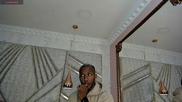 Snapshot of JamesParck chatting on 26, 2, 2025 JamesParck online show from 26, 2, 2025