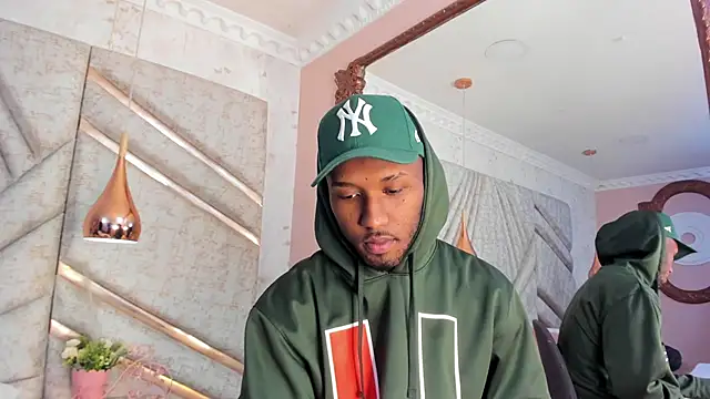 Snapshot of JamesParck chatting on 12, 3, 2025 JamesParck online show from 12, 3, 2025