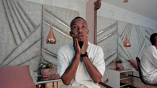 Snapshot of JamesParck chatting on 22, 3, 2025 JamesParck online show from 22, 3, 2025