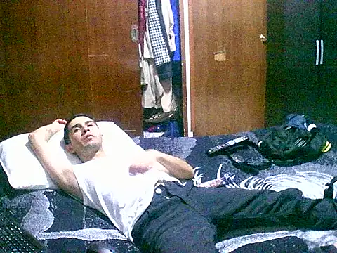 Snapshot of jperezofficial1 chatting on 12, 9, 2025 jperezofficial1 online show from 12, 9, 2025