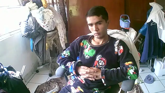 Snapshot of jperezofficial1 chatting on 17, 10, 2025 jperezofficial1 online show from 17, 10, 2025