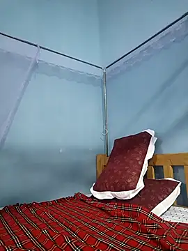 cocolicky online show from 4, 10, 2025