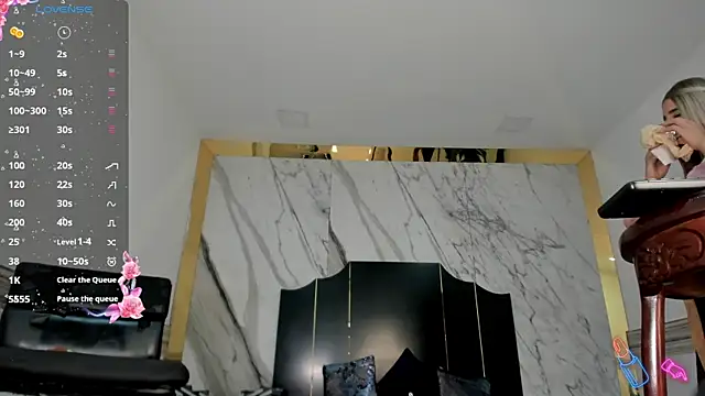 Victtoria Parker online show from 26, 9, 2025