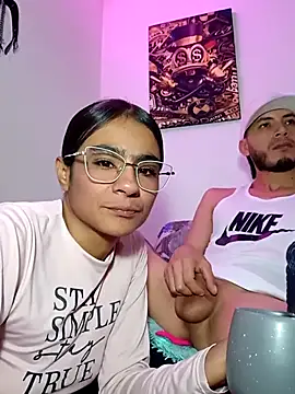 Snapshot of Leslly_ chatting on 11, 3, 2026 Leslly online show from 11, 3, 2026