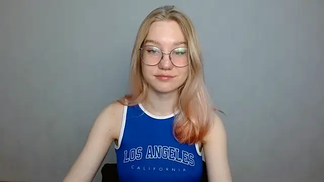 Snapshot of cindi_hot chatting on 3, 1, 2025 cindi hot online show from 3, 1, 2025