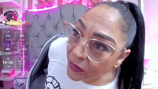 Gina Myers online show from 9, 11, 2025