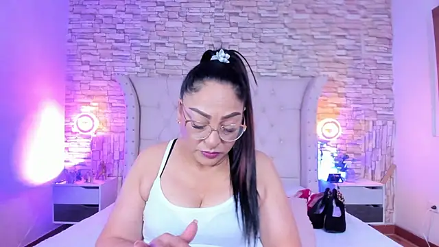 Gina Myers online show from 8, 3, 2026