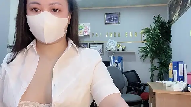 Bamboo Swetie online show from 23, 1, 2025