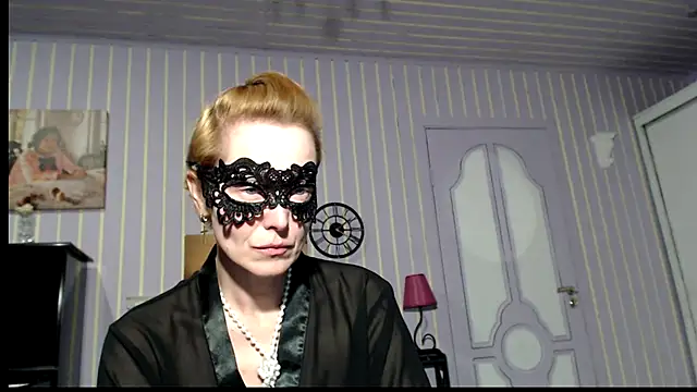 Snapshot of Marquise555 chatting on 28, 10, 2025 Marquise555 online show from 28, 10, 2025