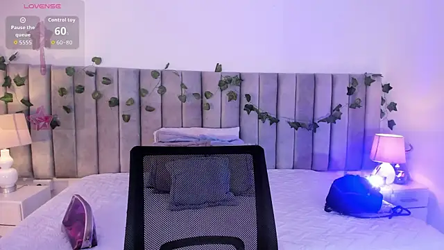 kareena basu online show from 19, 4, 2026