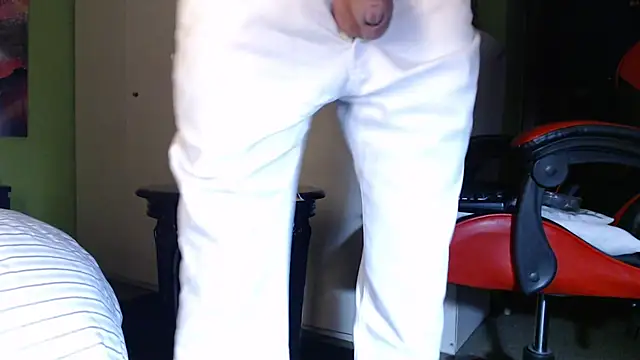 Snapshot of MASTERMONEY chatting on 4, 12, 2024 MASTERMONEY online show from 4, 12, 2024