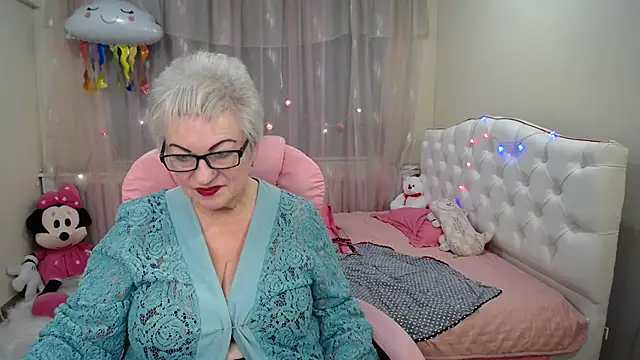 KayleSmoll online show from 23, 1, 2025