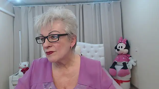 KayleSmoll online show from 25, 3, 2026