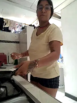 Sofythom1 online show from 21, 6, 2026