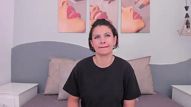 Snapshot of MarianaSanz chatting on 1, 2, 2026 MarianaSanz online show from 1, 2, 2026