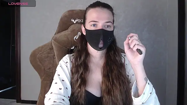 Snapshot of BlackM00n8 chatting on 2, 10, 2025 BlackM00n8 online show from 2, 10, 2025