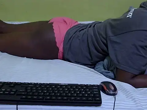 QUEEN-LIZ online show from 9, 11, 2025