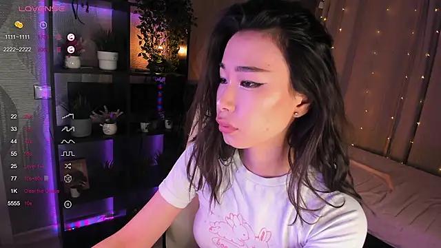 sensualily online show from 9, 10, 2025