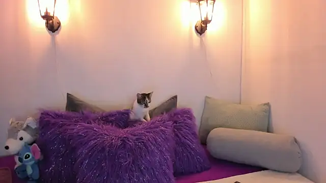 CherryBlossomm  online show from 8, 3, 2025