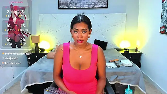 LAYLATAYLOR  online show from 30, 1, 2025