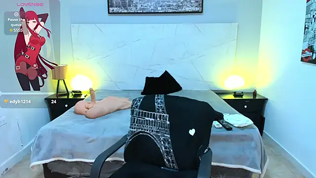 LAYLATAYLOR  online show from 6, 2, 2025