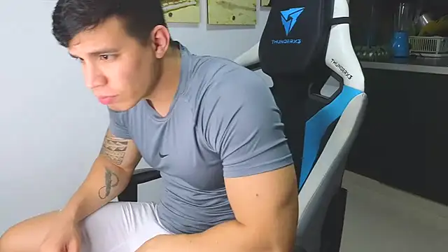 Ethanstill1 online show from 7, 2, 2025