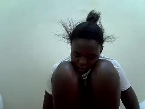 Snapshot of dirtyshowgirl chatting on 20, 1, 2025 dirtyshowgirl online show from 20, 1, 2025