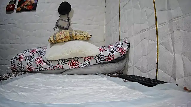 Mendoza Amaranata online show from 10, 10, 2025