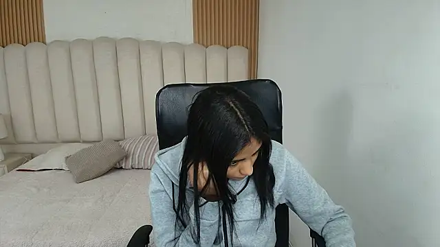 shaneelle online show from 28, 3, 2026