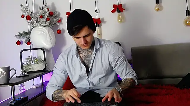 CarterCole online show from 2, 1, 2025