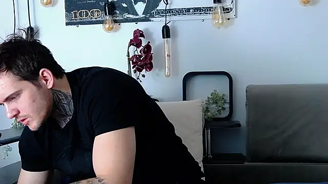 CarterCole online show from 1, 3, 2025