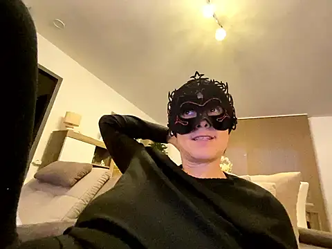 Marilou1983 online show from 19, 1, 2026