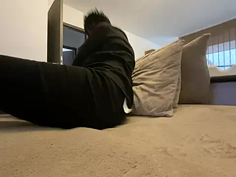 Marilou1983 online show from 18, 2, 2026