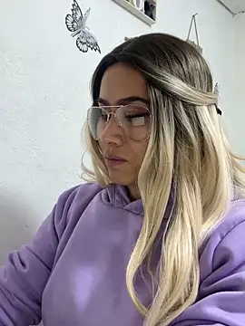 Snapshot of Sweet__Nurse1 chatting on 26, 10, 2025 Sweet Nurse1 online show from 26, 10, 2025