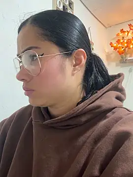 Snapshot of Sweet__Nurse1 chatting on 4, 3, 2026 Sweet Nurse1 online show from 4, 3, 2026