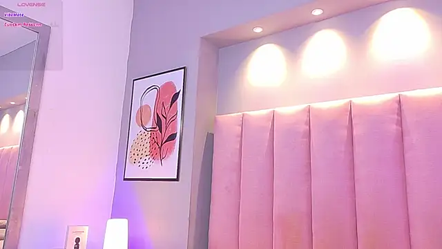 KeilyRoss online show from 4, 11, 2025