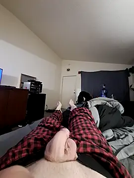 MickieFinnz1 online show from 18, 2, 2025