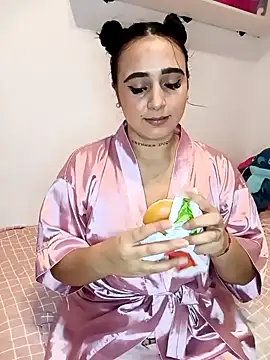 Juanamd1 online show from 5, 1, 2025