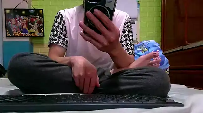 zhan7965 online show from 12, 12, 2024