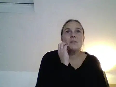 scrummymummy2 online show from 2, 12, 2025