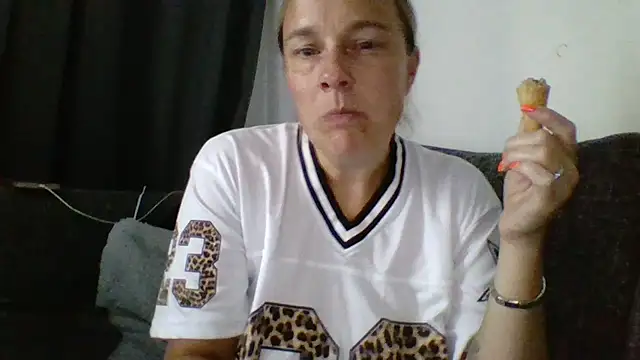 scrummymummy2 online show from 13, 7, 2026